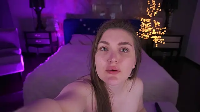 EmmyCharmm online show from April 12, 5:44 am