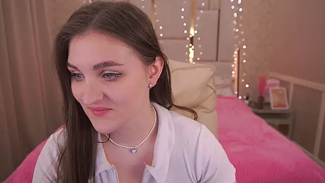 EmmyCharmm online show from September 15, 5:52 am