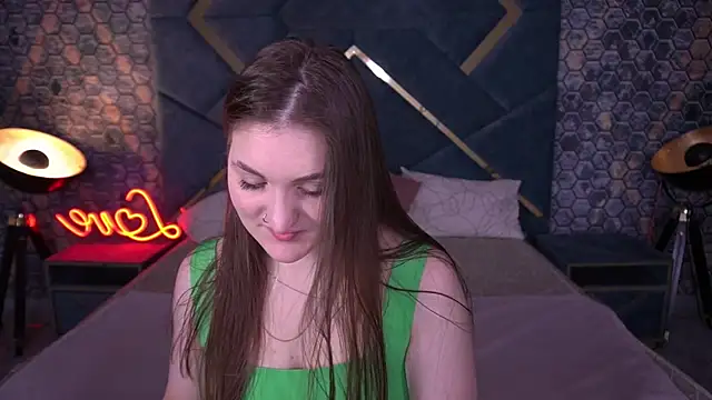 EmmyCharmm online show from February 25, 7:08 am