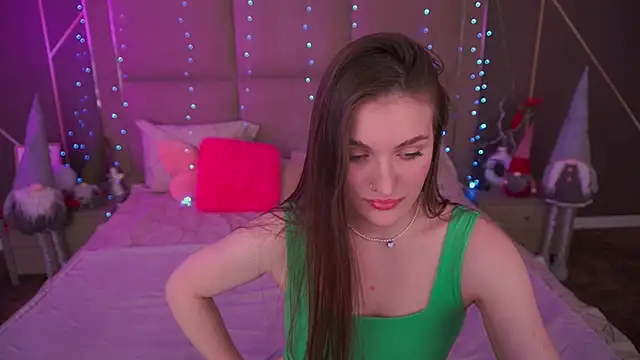 EmmyCharmm online show from January 13, 7:01 am