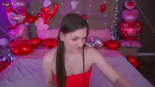 EmmyCharmm online show from February 16, 6:45 am