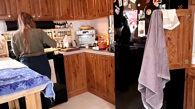 xxpixeyxx online show from December 3, 4:28 pm