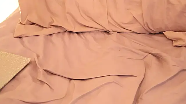 xxpixeyxx online show from December 22, 4:45 am