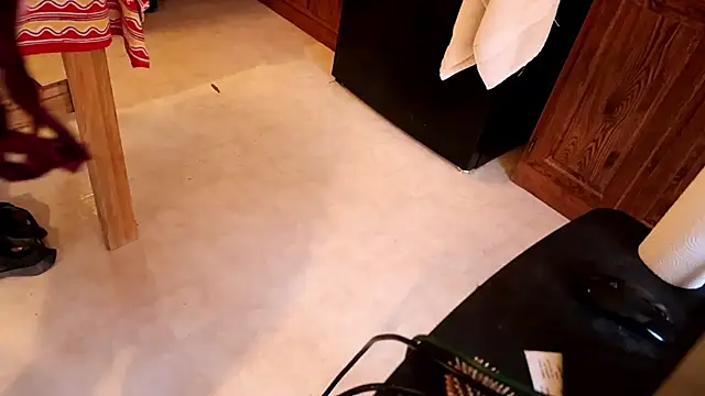 xxpixeyxx online show from January 15, 2:42 pm