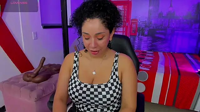 Snapshot of ana_sweet2 chatting on March 18, 8:50 am ana sweet2 online show from March 18, 8:50 am