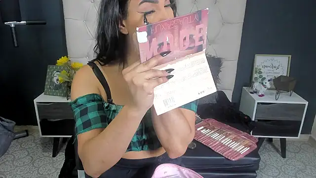 Andrys  online show from February 19, 2:33 pm