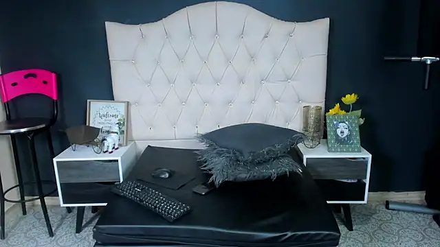 Andrys  online show from February 5, 10:55 pm