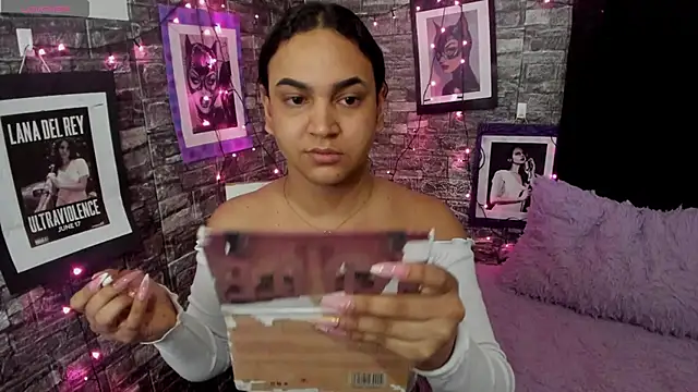 Andrys  online show from March 4, 11:51 am