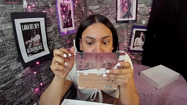 Andrys  online show from March 29, 8:10 pm