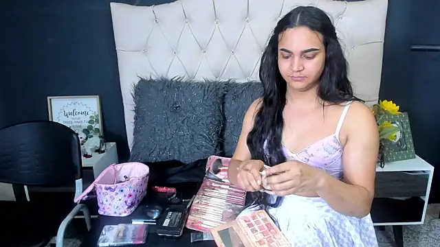 Andrys  online show from February 17, 1:22 pm