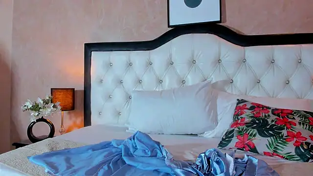 amara falcon online show from March 18, 4:50 pm