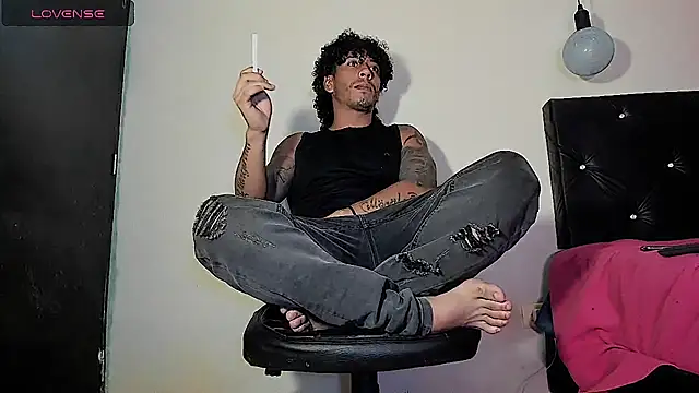 Snapshot of FuckHardlove chatting on November 29, 11:16 pm FuckHardlove online show from November 29, 11:16 pm