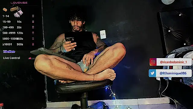 FuckHardlove online show from December 18, 6:56 pm