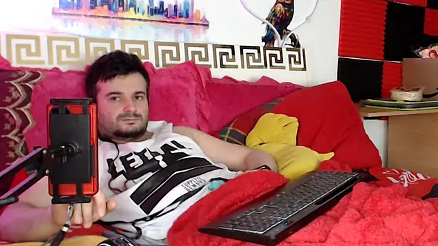 Snapshot of erotico69xxx chatting on June 11, 1:30 pm erotico69xxx online show from June 11, 1:30 pm