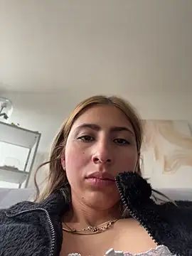 Snapshot of Ameellie chatting on July 10, 3:12 pm Ameellie online show from July 10, 3:12 pm