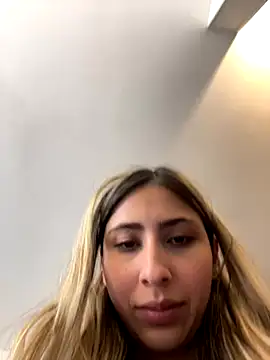 Ameellie online show from November 2, 3:50 pm