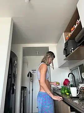 Ameellie online show from February 5, 3:41 pm