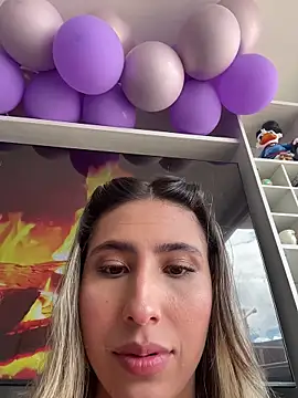 Ameellie online show from November 12, 4:11 pm