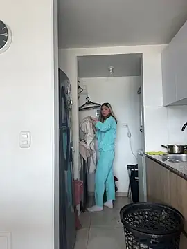 Ameellie online show from October 25, 4:07 pm