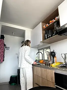 Ameellie online show from September 12, 4:29 pm
