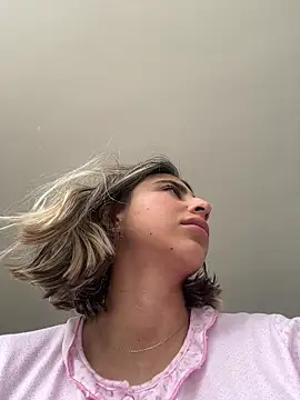 Ameellie online show from December 19, 2:19 pm