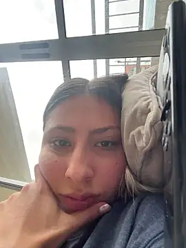 Ameellie online show from March 31, 2:52 pm