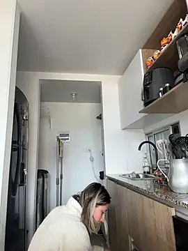 Ameellie online show from February 1, 5:00 pm