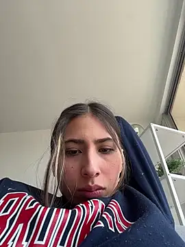 Ameellie online show from March 14, 3:29 pm