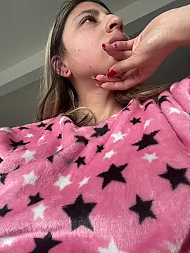 Ameellie online show from October 12, 3:57 pm