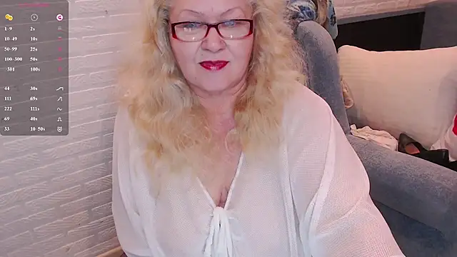 Snapshot of Marina_Yourangel chatting on July 5, 11:33 pm Marina Yourangel online show from July 5, 11:33 pm