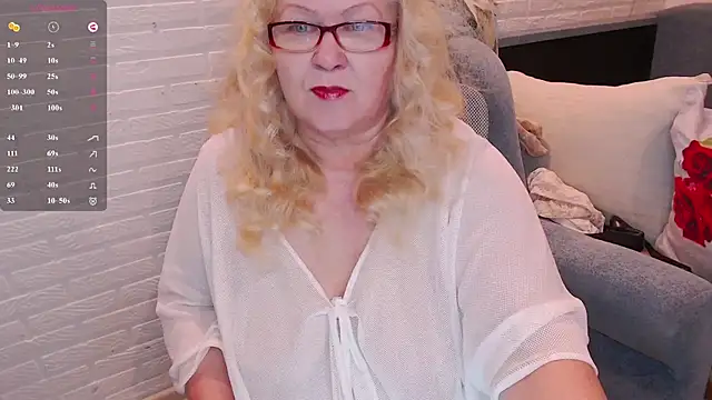 Snapshot of Marina_Yourangel chatting on July 8, 7:03 pm Marina Yourangel online show from July 8, 7:03 pm