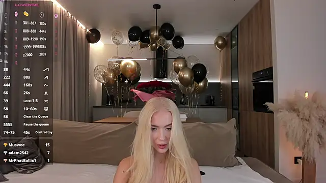 Snapshot of eva_m1racle_ chatting on October 22, 8:41 pm eva m1racle online show from October 22, 8:41 pm