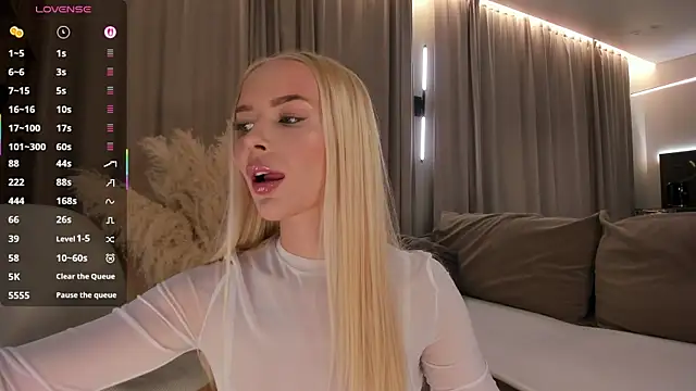 Snapshot of eva_m1racle_ chatting on November 23, 7:13 pm eva m1racle online show from November 23, 7:13 pm