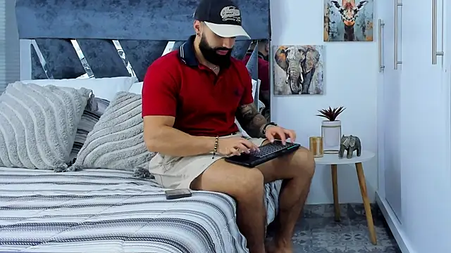 Snapshot of Zack_Froone chatting on July 9, 12:48 pm Zack Froone online show from July 9, 12:48 pm