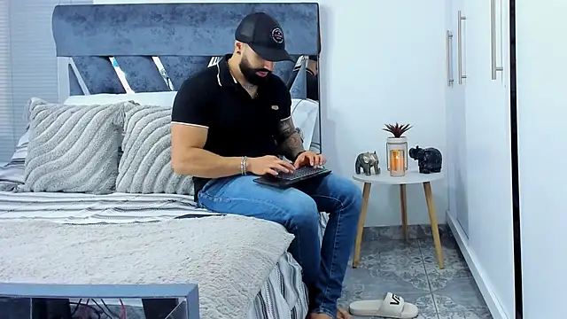 Zack Froone online show from November 26, 12:49 pm