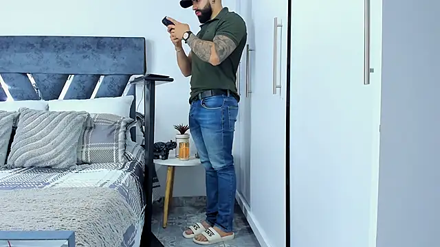 Zack Froone online show from November 27, 12:38 pm