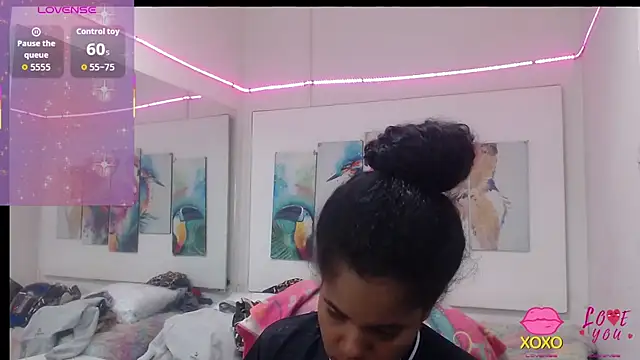 alegriamartinez online show from October 28, 7:35 pm