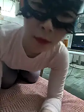 I AM NOT A SLUT online show from March 17, 2:58 am