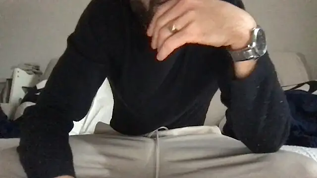 Snapshot of athenphysics chatting on December 2, 10:39 am athenphysics online show from December 2, 10:39 am