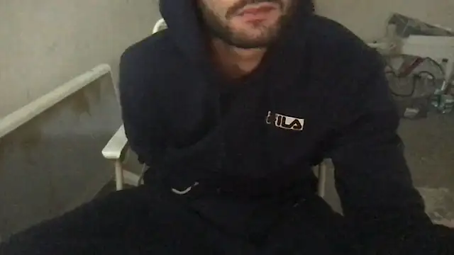 Snapshot of athenphysics chatting on December 17, 10:59 pm athenphysics online show from December 17, 10:59 pm