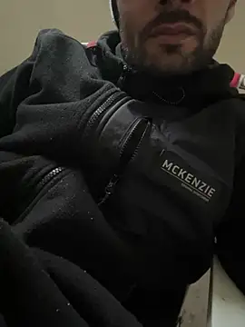 Snapshot of athenphysics chatting on January 14, 2:09 pm athenphysics online show from January 14, 2:09 pm