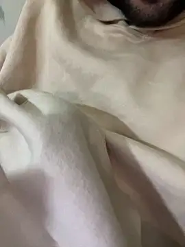 Snapshot of athenphysics chatting on December 21, 11:38 pm athenphysics online show from December 21, 11:38 pm