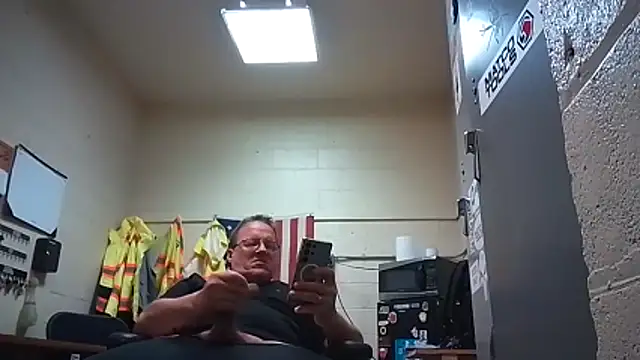 Cockrub1 online show from December 14, 7:36 am