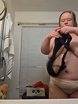 virgieblanca online show from April 6, 2:29 am