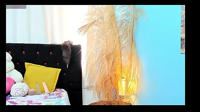 Snapshot of natacha_wolf chatting on February 3, 9:09 pm natacha wolf online show from February 3, 9:09 pm