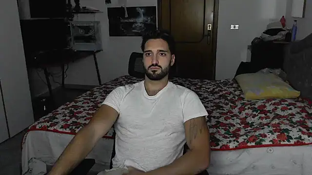 Snapshot of Alexox02 chatting on October 13, 5:58 pm Alexox02 online show from October 13, 5:58 pm