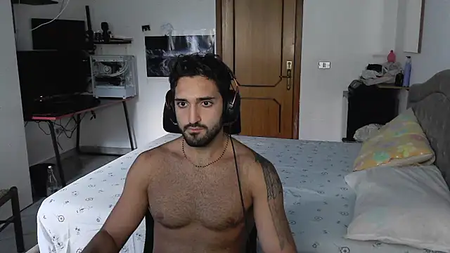 Snapshot of Alexox02 chatting on September 30, 4:13 pm Alexox02 online show from September 30, 4:13 pm