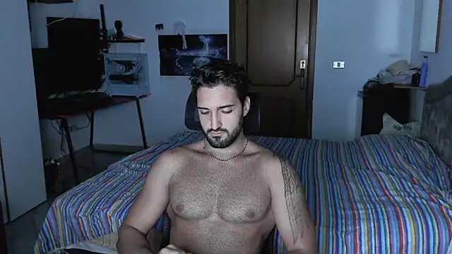 Snapshot of Alexox02 chatting on September 28, 7:10 pm Alexox02 online show from September 28, 7:10 pm