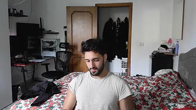 Snapshot of Alexox02 chatting on October 21, 11:42 am Alexox02 online show from October 21, 11:42 am