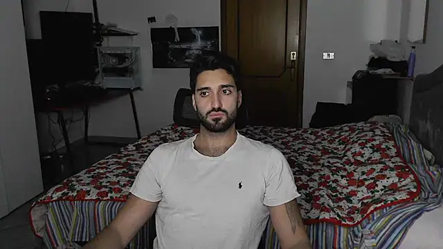 Snapshot of Alexox02 chatting on November 3, 10:02 pm Alexox02 online show from November 3, 10:02 pm